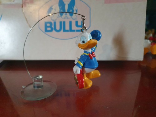 Figurine donald avec ventouse - figurine,
