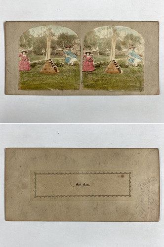 Fillettes sur une bascule