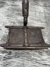 Etrille fer Forgé  Brosse à chevaux équitation ancien Outil