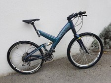 Magnifique VTT cannondale super V Raven année 1998, frein magura marta sl,12,7kg