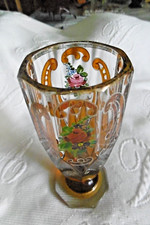 gros verre ou petit vase