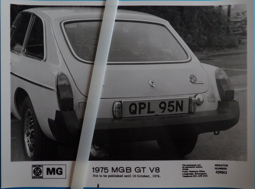Photo presse mgb an27 - mgb, gt