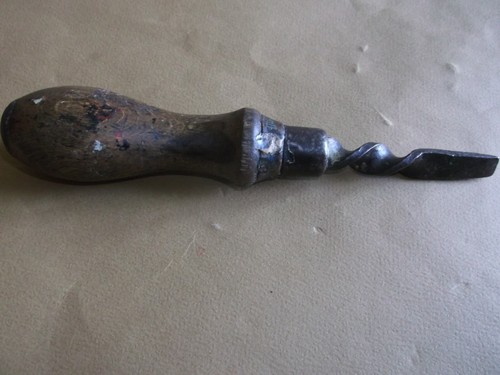 Ancien outil tournevis - ancien, outil-