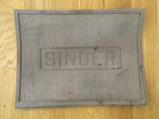 ancien tapis pédalier machine à coudre Singer