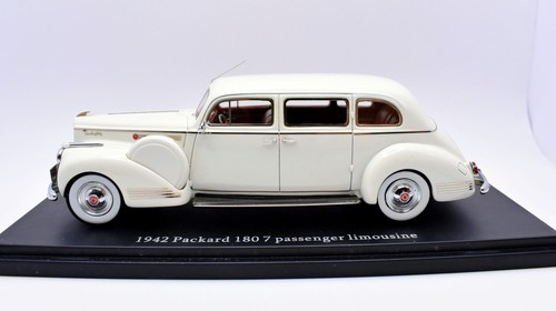 Miniature voiture échelle - miniature,