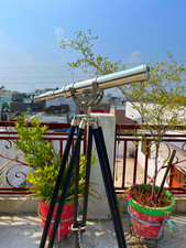 Ancien télescope en laiton