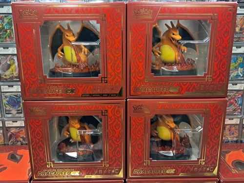 Lot figurine dracaufeu - 4,