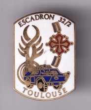 RARE PINS PIN'S .. GENDARMERIE NATIONALE MOBILE VBRG EGM 32/2  TOULOUSE 31 ~GB