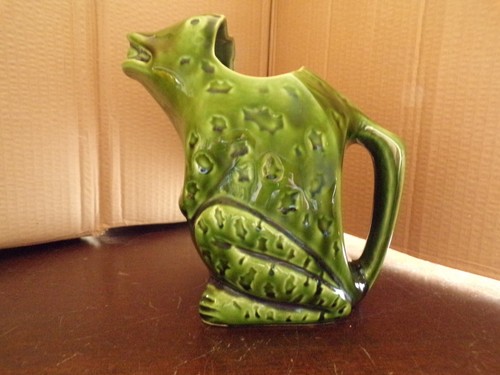 Ancien pichet forme - ancien, en