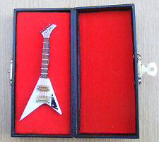 Poupées Maison Blanc Guitare