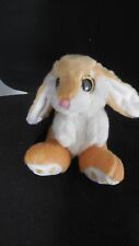 doudou peluche lapin assis