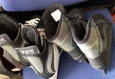 2 paires PATINS à GLACE
