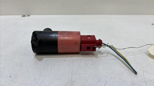 Pompe lave glace avant toyota - pompe,