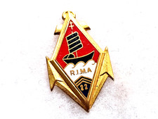 Un insigne militaire du " 22°