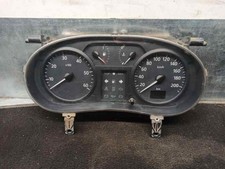 8200006337A tableau de bord