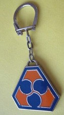 Porte clé émaillé années 70, Logo Banque Crédit Mutuel