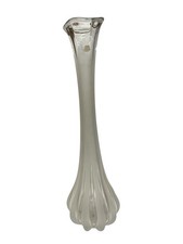 Vase en verre soufflé satiné