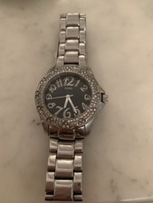 Guess Montre Femme Cœurs Diamantés Métal Ton Argenté