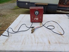 Ancien Chargeur de Batterie