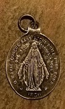 Médaille Religieuse Ancienne