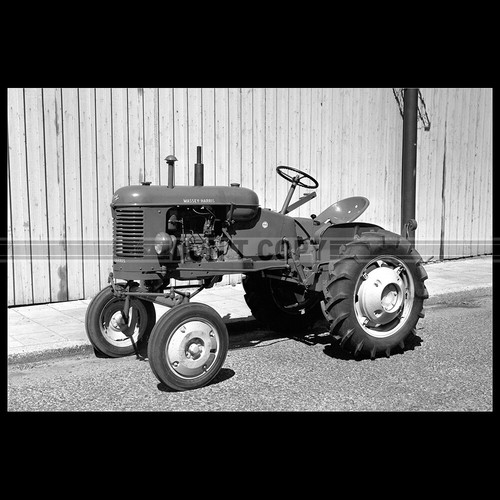 Photo 021674 massey harris - photo, a.021674