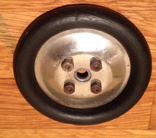 Petits écrous pour roue - 4,