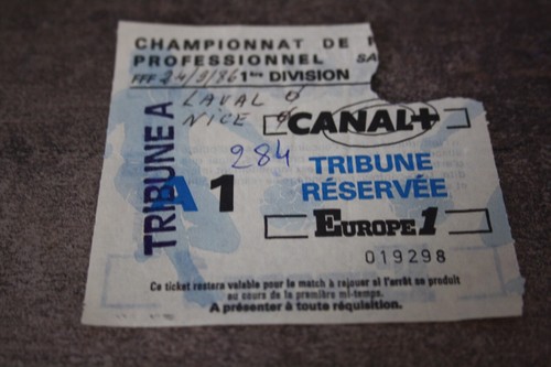 Ancien ticket stade - ancien, ))
