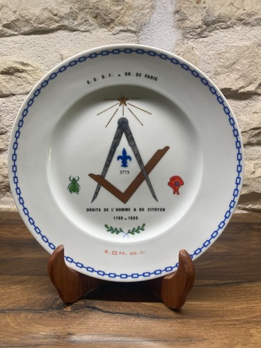 Assiette commémorative