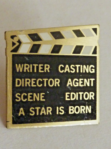 Pin pins badge - pin's,