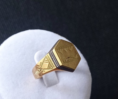 Bague chevalière bronze - , et