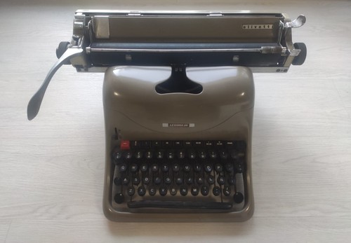 Olivetti lexicon typewriter - 80,