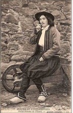 29. MOEURS ET TYPES BRETONS.JEUNE HOMME DE PLOARE. ANCIEN COSTUME .