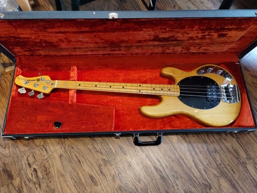 1977 music man stingray - 1977,