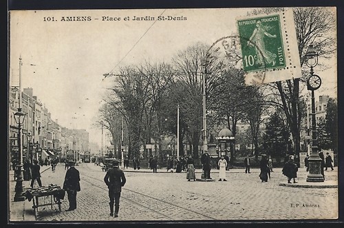 Cpa amiens place - place, et