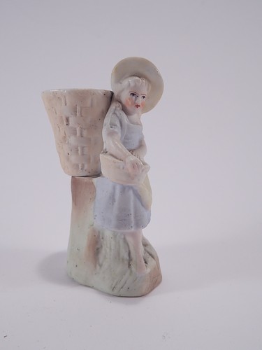 Antique statuette biscuit - en,