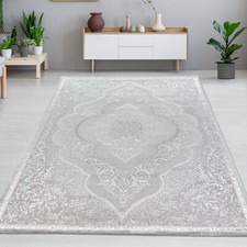 Tapis d'Orient avec Ornements