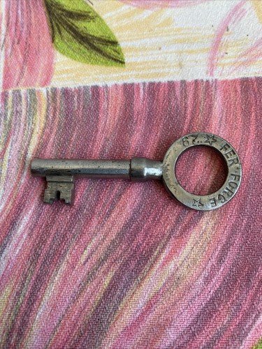 Ancienne clé fer forge 29 - fer,