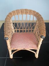 PETIT FAUTEUIL ANCIEN  DE POUPÉE EN ROTIN/OSIER ASSISE EN TISSUS