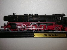 LOT LOCOMOTIVES MINIATURES FIXEES SUR SOCLE RAIL MODELES REDUITS DE COLLECTION