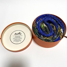 Foulard en soie plissé logo