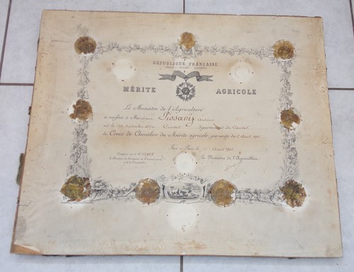 Diplôme pour médaille - la,