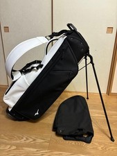 MIZUNO sac sur pied noir/blanc