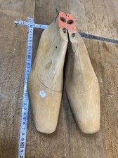 n° 5 old tool, outil ancien de Cordonnier bottier, forme à chaussure  femme