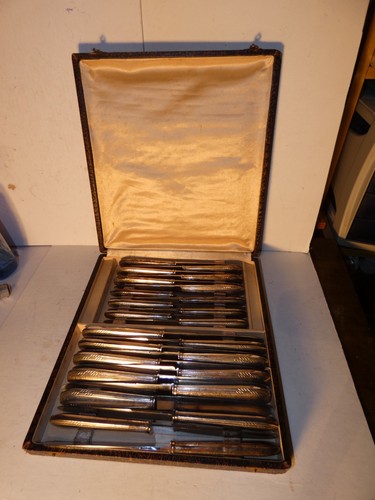 Service couteaux metal - 24,