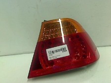 Feu arriere principal droit