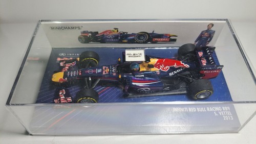 Minichamps infiniti red bull - infiniti,