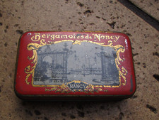 Ancienne boîte publicitaire métal Bergamotes de Nancy, croix de lorraine