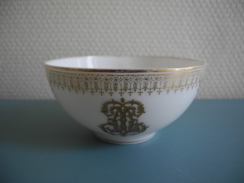Magnifique tasse porcelaine - tasse,