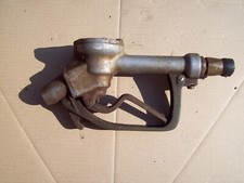 PISTOLET DE POMPE A GAZOIL OU GAZOLE OU GASO MARQUÉ ARTES DESSUS