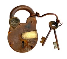 Serrure en fonte ça marche 2